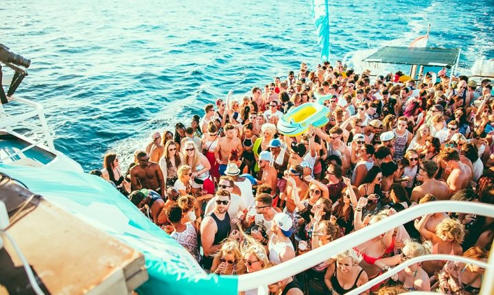 Friends Boat Party